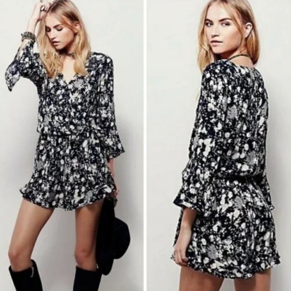 FREE PEOPLE All The Right Ruffles Black Floral Romper {TT9} - Picture 1 of 6